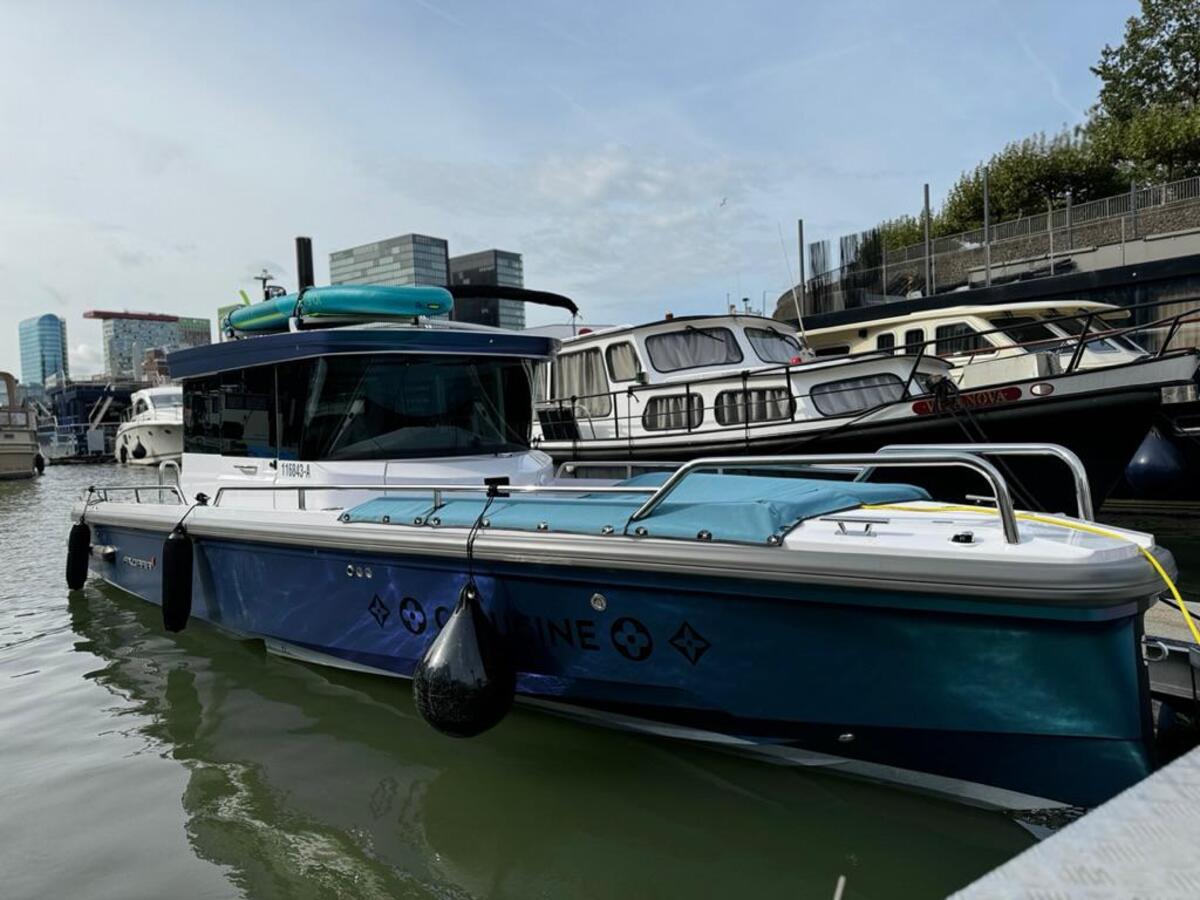 Axopar 28 Cabin 2022 – Finse daycruiser met Mercury V10 - Foto 2