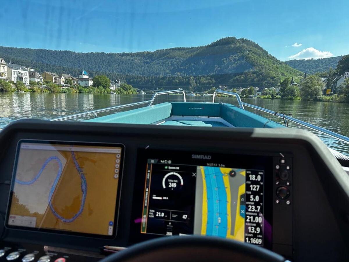 Axopar 28 Cabin 2022 – Finse daycruiser met Mercury V10 - Foto 16