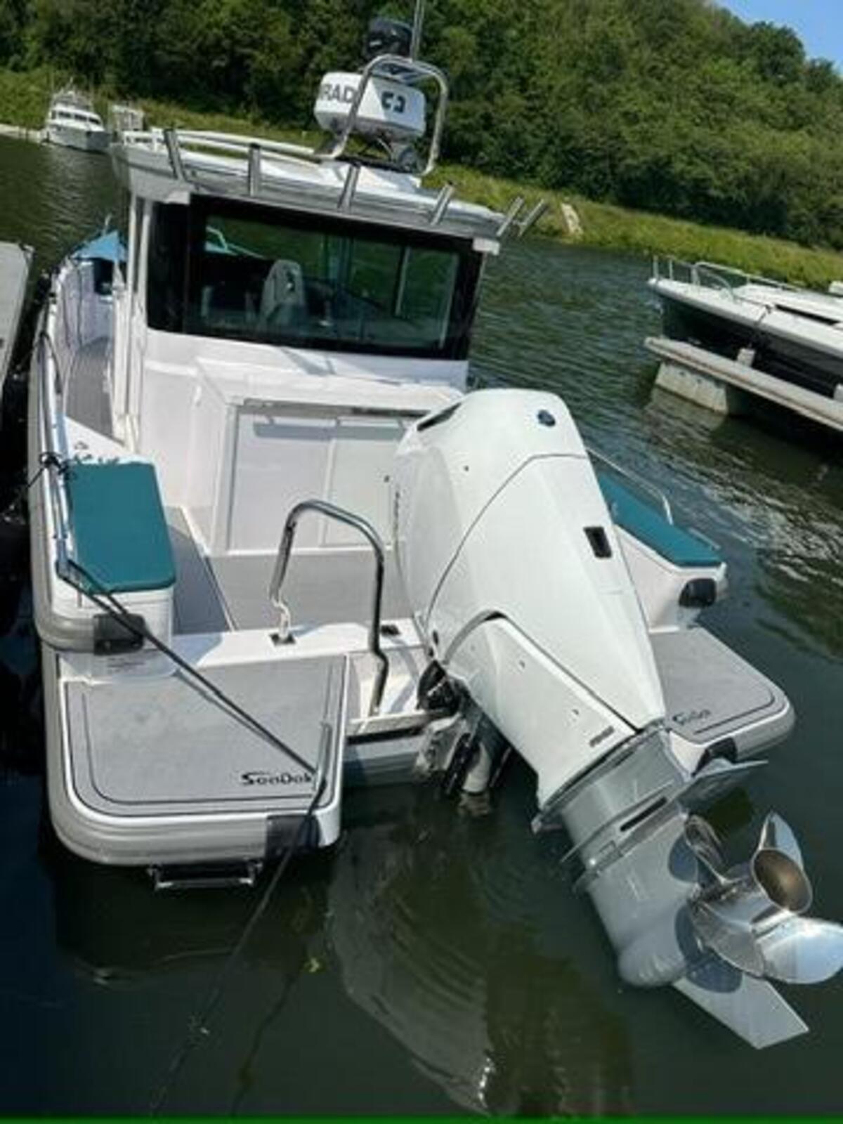 Axopar 28 Cabin 2022 – Finse daycruiser met Mercury V10 - Foto 6