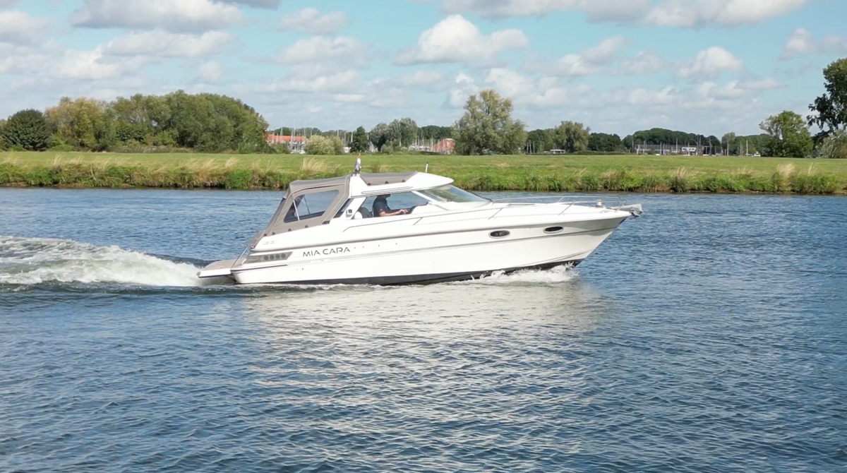 Nidelv 750 HT 1994 – Noors hardtop motorjacht met twin-motor