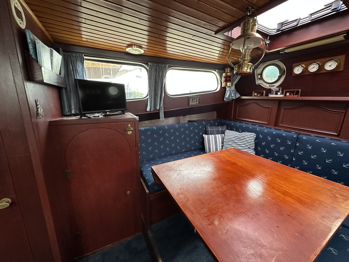 Van de werf vlet 1970 – stalen motorjacht met klassieke lijnen - Foto 15