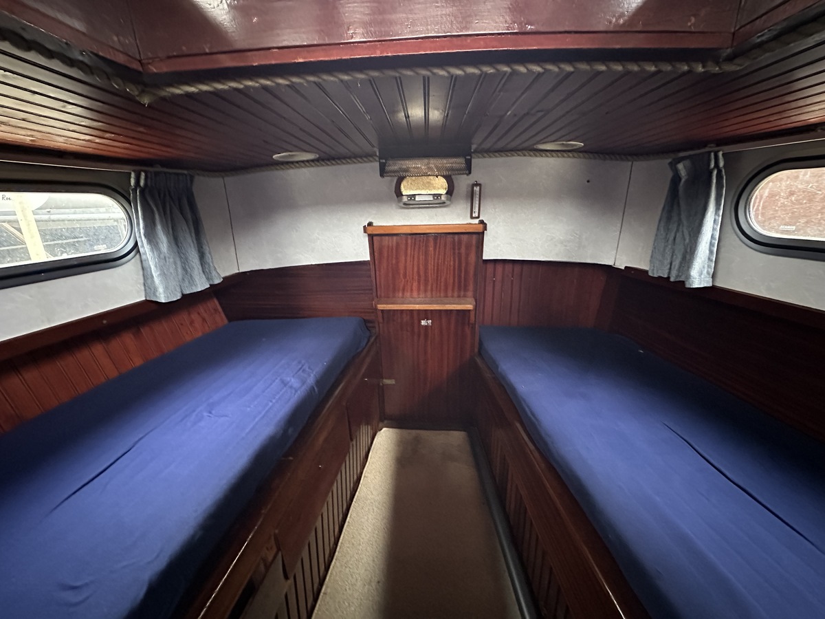 Van de werf vlet 1970 – stalen motorjacht met klassieke lijnen - Foto 21
