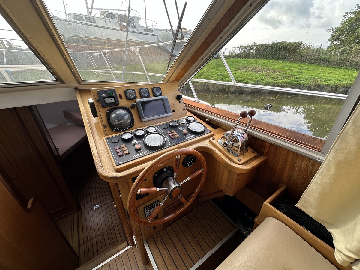 Recla Tarpon 37 GB fly 1997 – Flybridge cruiser met diepgaand - Foto 12