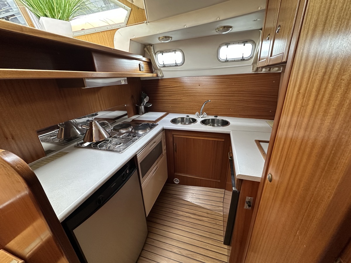 Recla Tarpon 37 GB fly 1997 – Flybridge cruiser met diepgaand - Foto 16