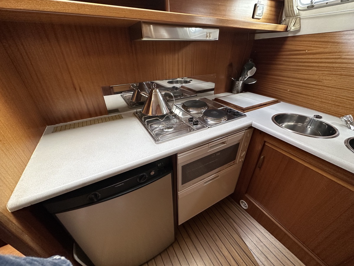 Recla Tarpon 37 GB fly 1997 – Flybridge cruiser met diepgaand - Foto 17