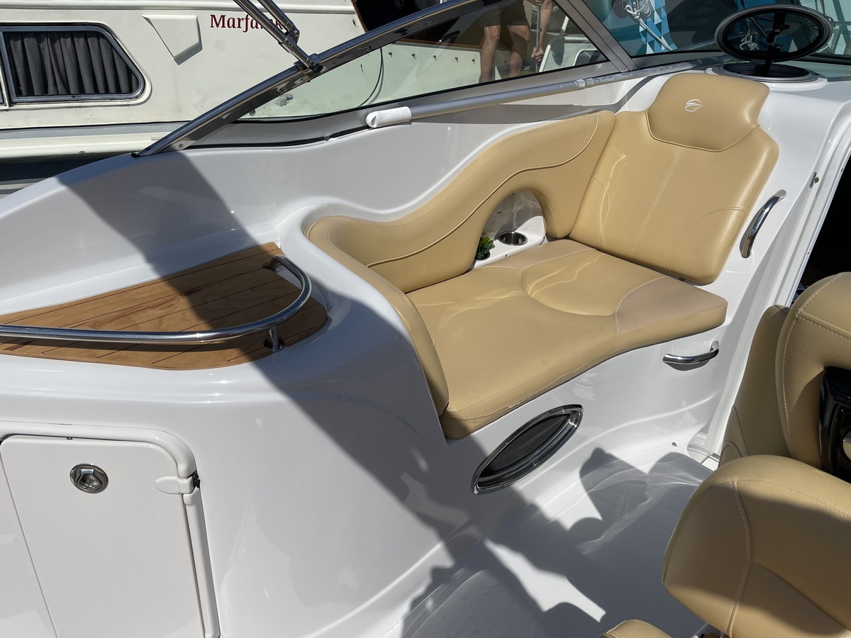 Crownline 280 CR 2010 – Sportieve daycruiser met hut - Foto 11