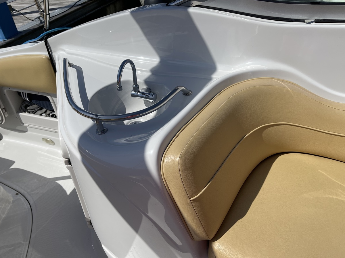 Crownline 280 CR 2010 – Sportieve daycruiser met hut - Foto 16