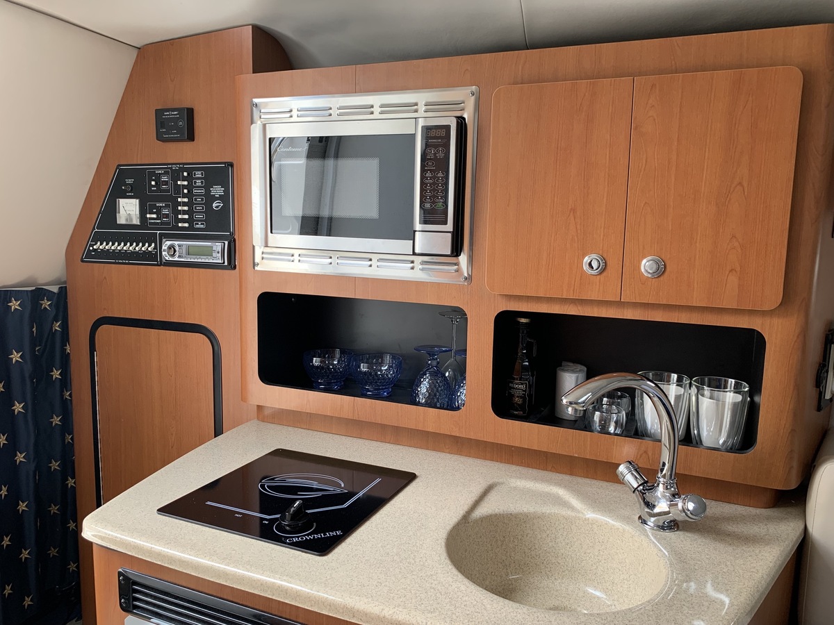 Crownline 280 CR 2010 – Sportieve daycruiser met hut - Foto 6