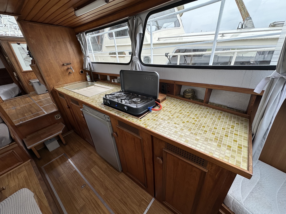 Cascaruda 920 1976 – stalen motorjacht met doorvaarthoogte 3,4m - Foto 16