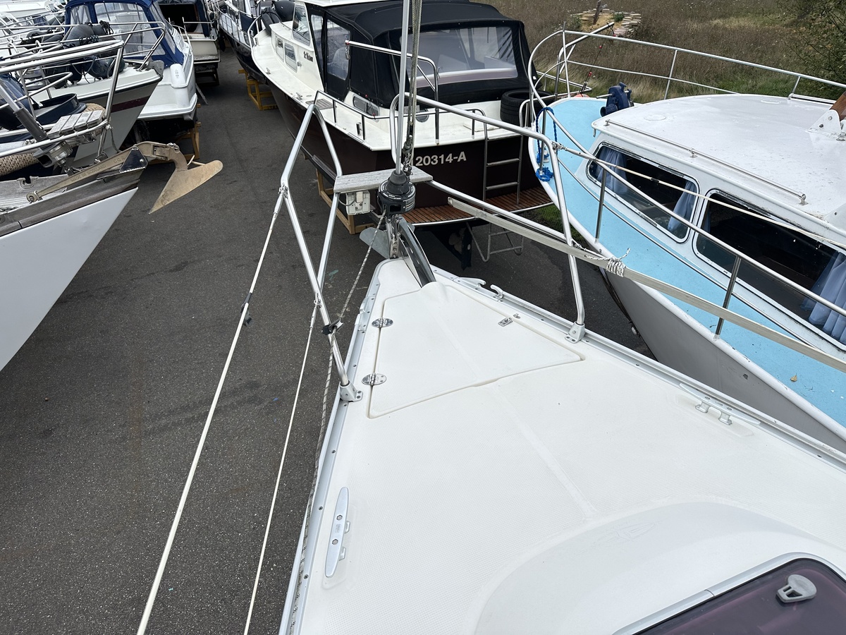 Bavaria 30 2006 – Zeewaardige cruiser met vleugelkiel - Foto 20