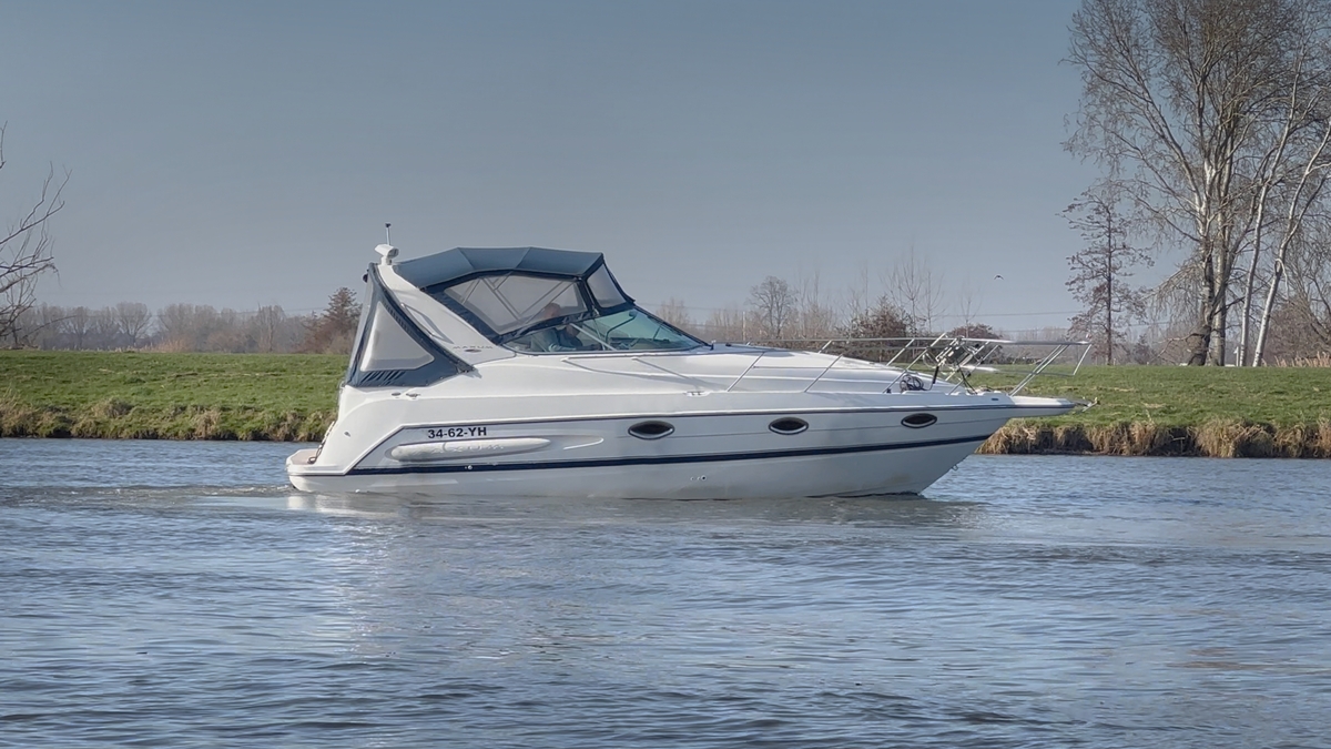 Maxum 2900