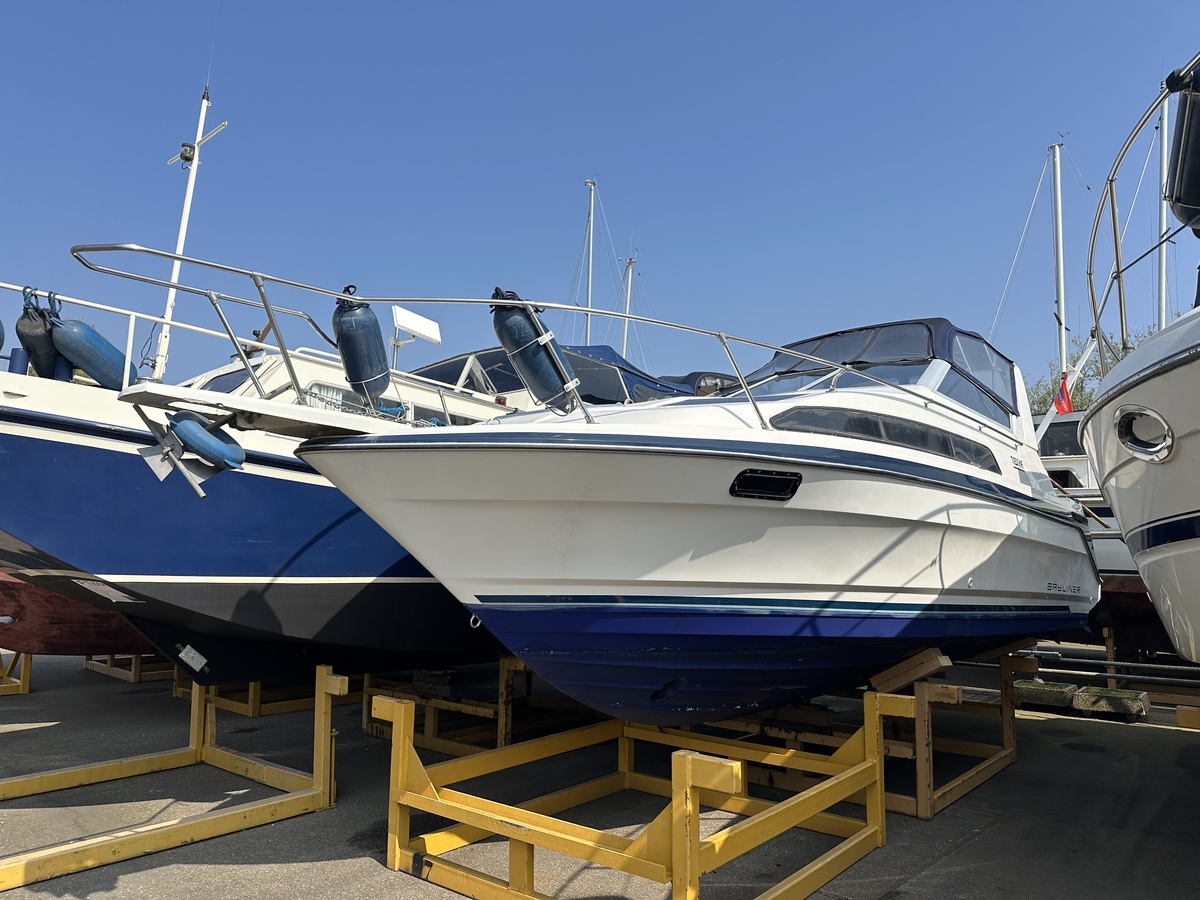 Bayliner 2855 - Foto 1
