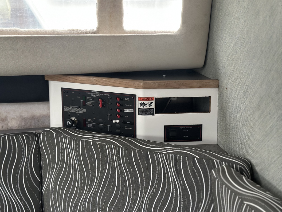 Bayliner 2855 1991 – ruime kajuitcruiser met inboordmotor - Foto 12