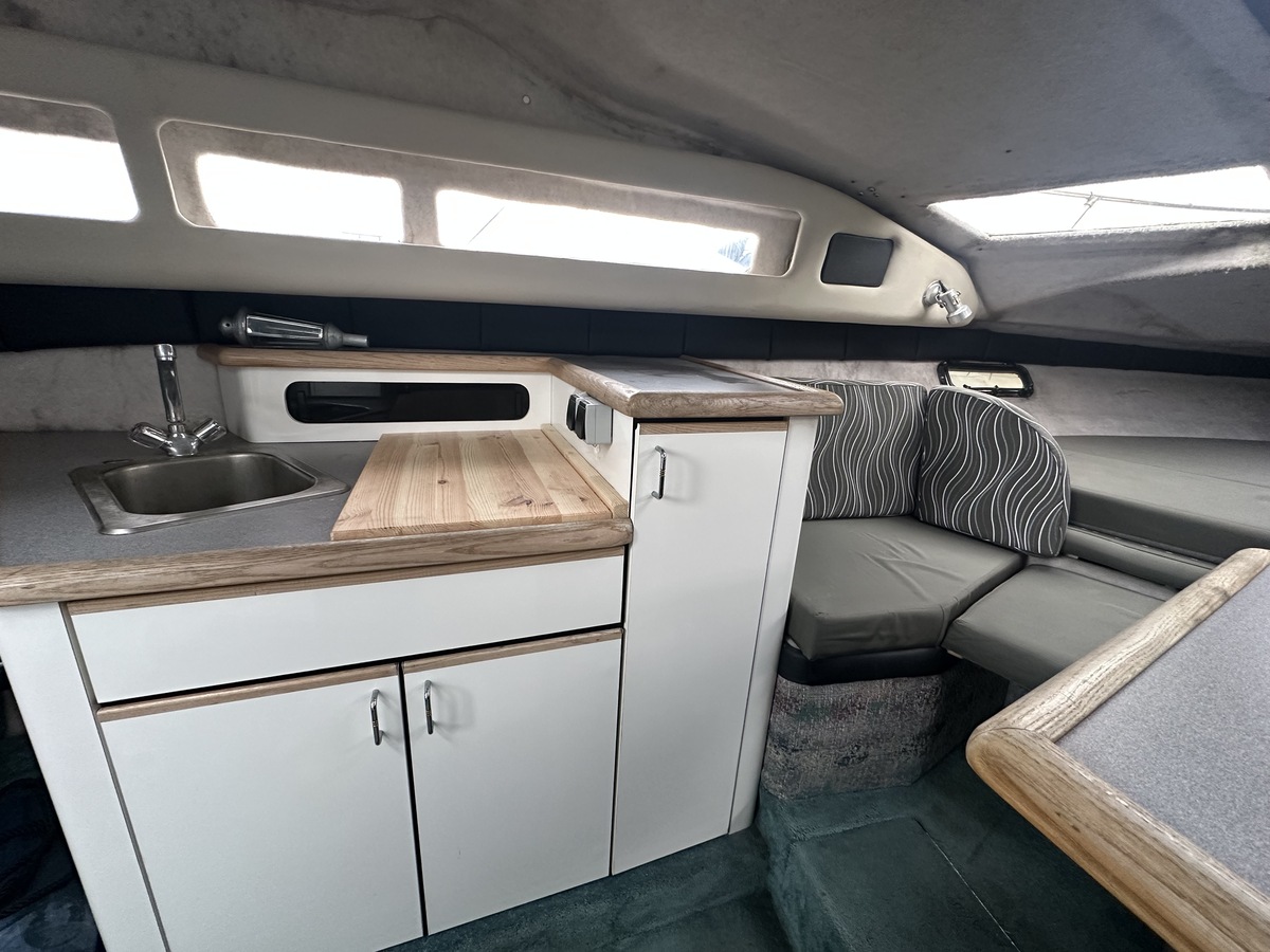 Bayliner 2855 1991 – ruime kajuitcruiser met inboordmotor - Foto 15