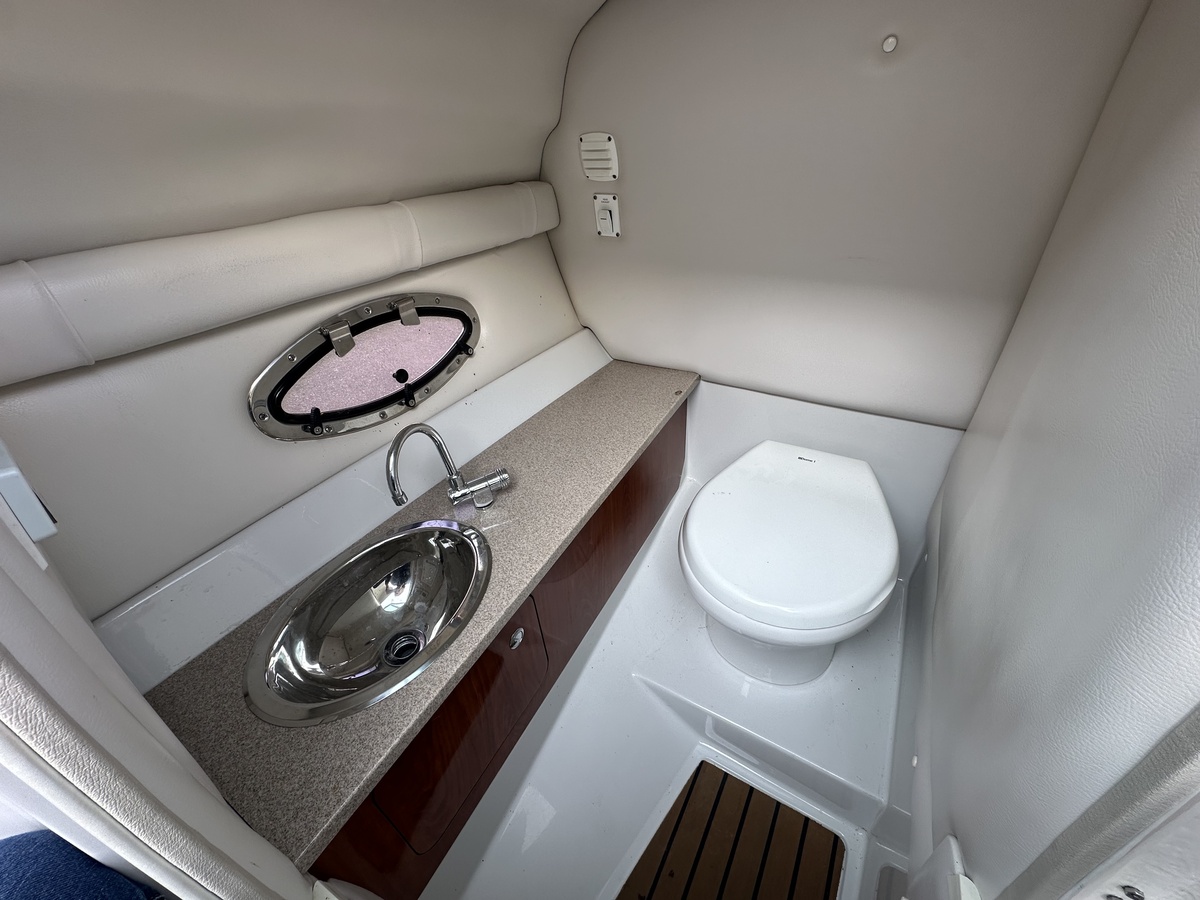 Crownline E6 2011 – 8m bowrider met 300pk Mercruiser - Foto 6