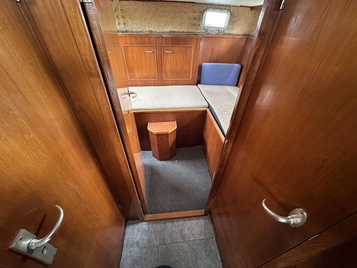 Neptunus 107 (1978) – ruim motorjacht voor binnenwateren - Foto 15