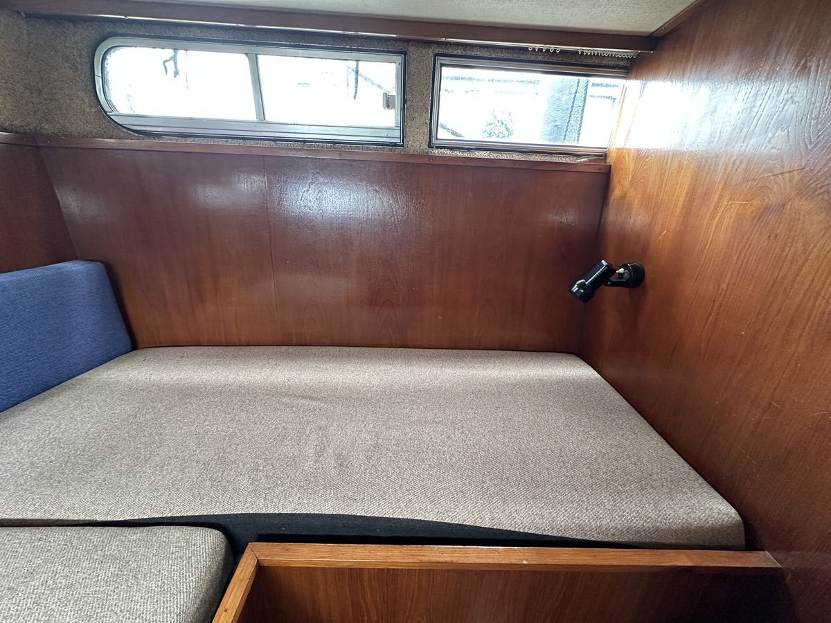 Neptunus 107 (1978) – ruim motorjacht voor binnenwateren - Foto 17