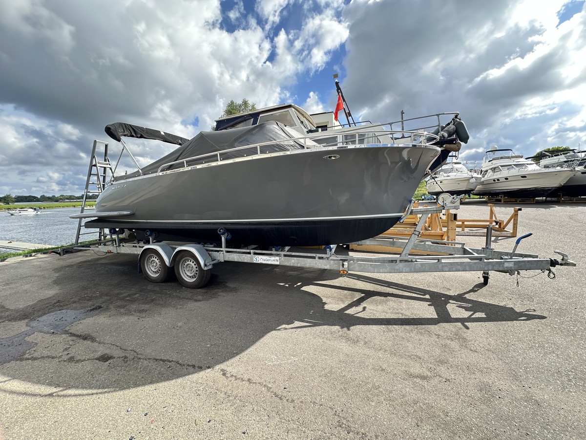 Riviera (uit 2011, 7.6m)