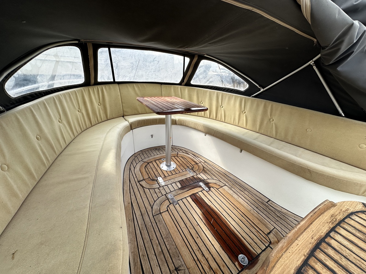 Riviera 24 2011 – Sportief daycruiser met vleugelkiel - Foto 10
