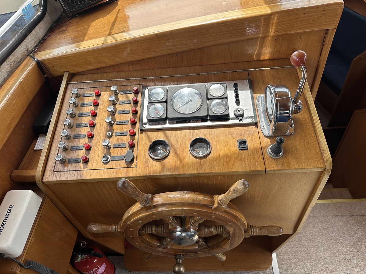 Koolmeeskruiser GSAK 1981 – stalen 10,6m met vleugelkiel - Foto 4