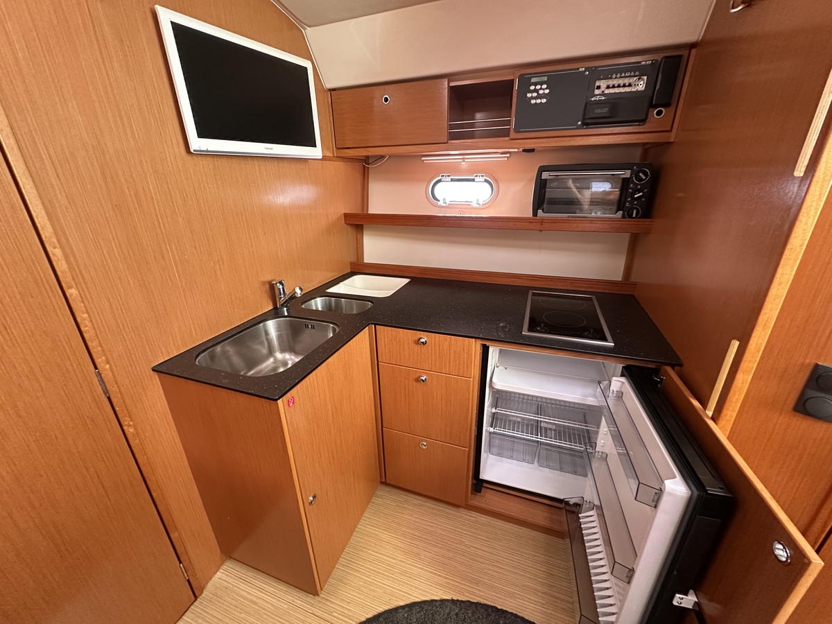 Bavaria 38 Sport 2010 – twin-Volvo sportcruiser - Foto 15