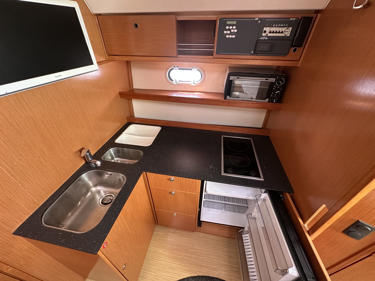 Bavaria 38 Sport 2010 – twin-Volvo sportcruiser - Foto 16