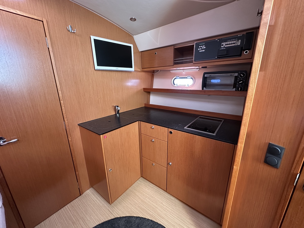 Bavaria 38 Sport 2010 – twin-Volvo sportcruiser - Foto 17