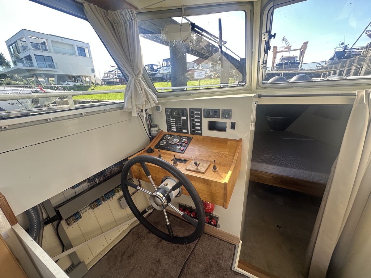Oomen kruiser fly 1988 – stalen 11,4m met verse motor - Foto 12