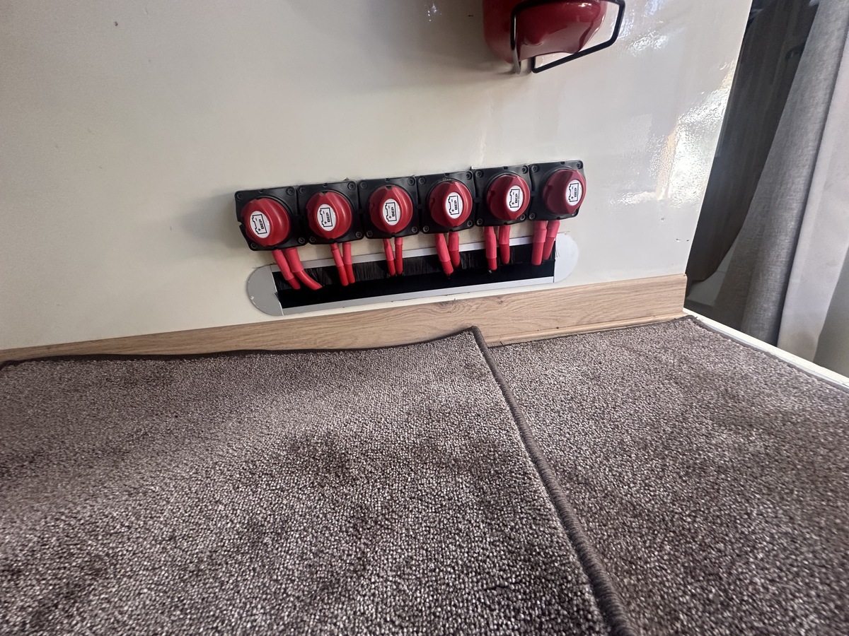 Oomen kruiser fly 1988 – stalen 11,4m met verse motor - Foto 22