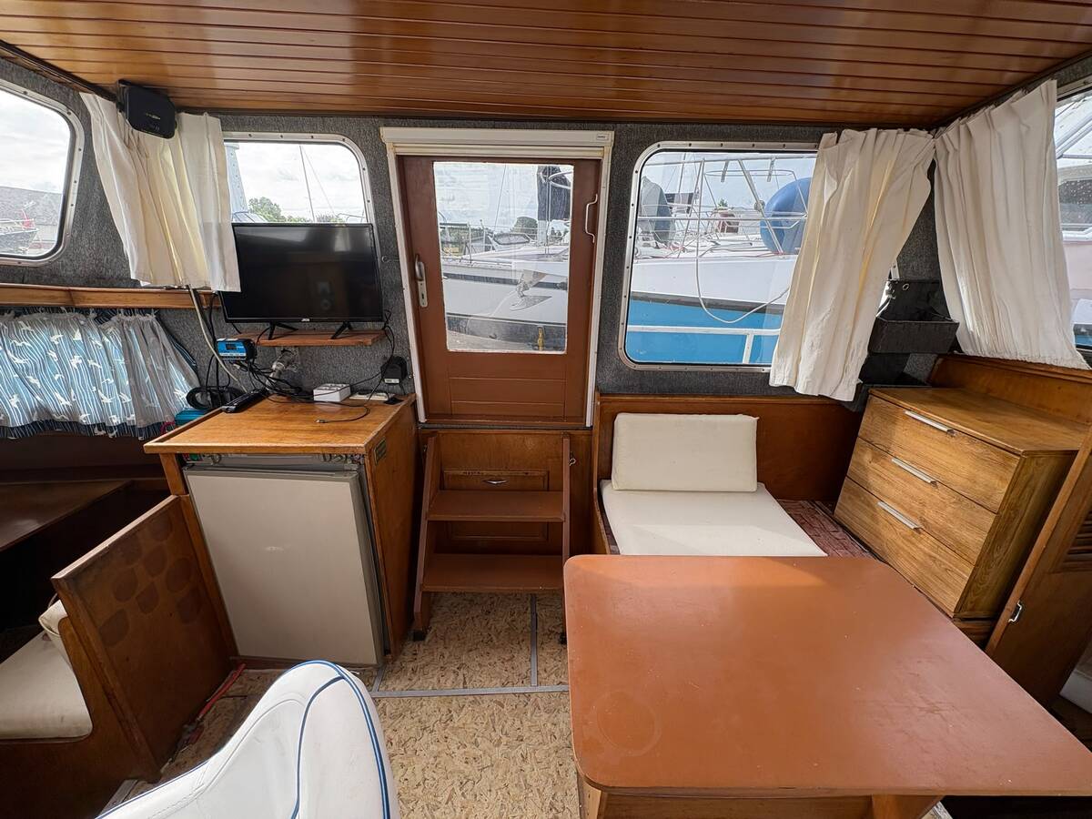 Smelne 950 AK 1989 – stalen kajuitboot met Vetus-diesel - Foto 9