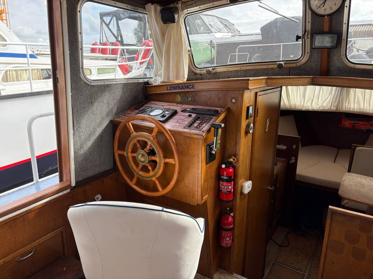 Smelne 950 AK 1989 – stalen kajuitboot met Vetus-diesel - Foto 7