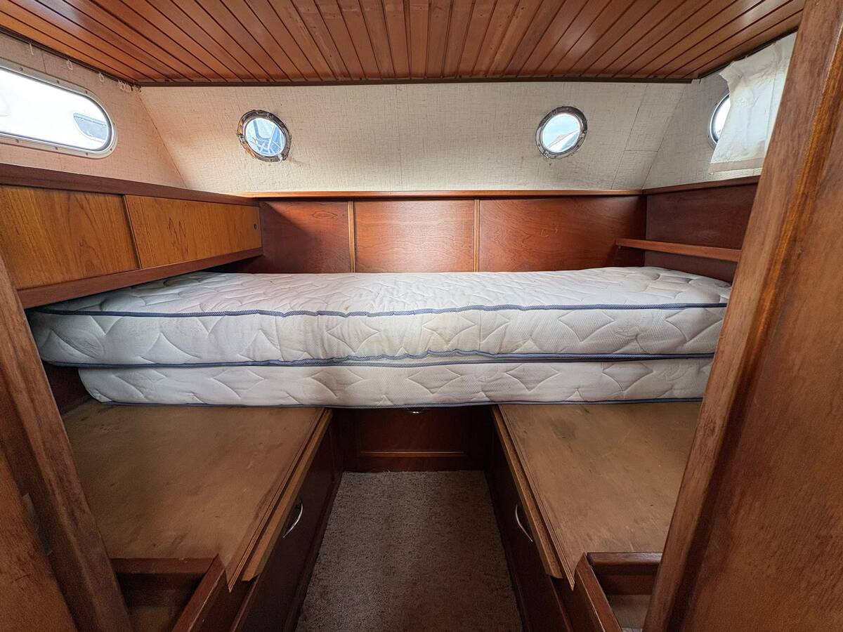 Smelne 950 AK 1989 – stalen kajuitboot met Vetus-diesel - Foto 19
