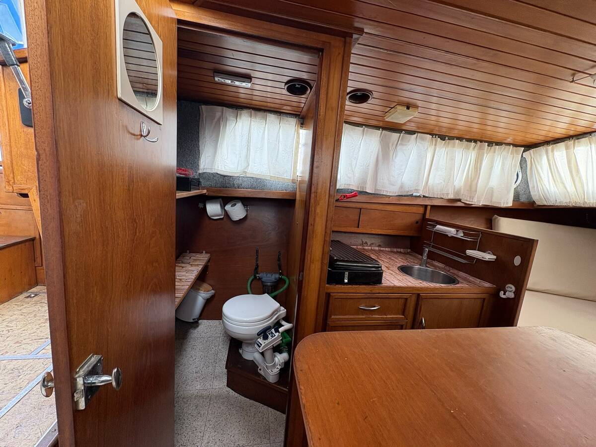 Smelne 950 AK 1989 – stalen kajuitboot met Vetus-diesel - Foto 11