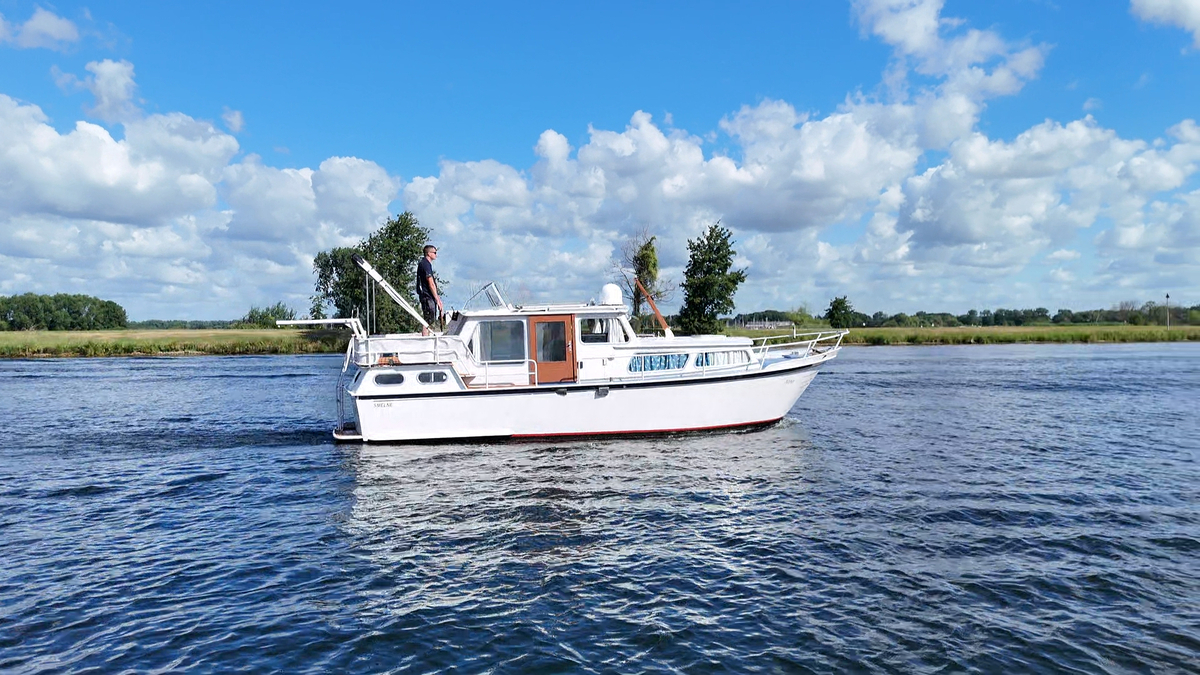 Smelne 950 AK 1989 – stalen kajuitboot met Vetus-diesel - Foto 2