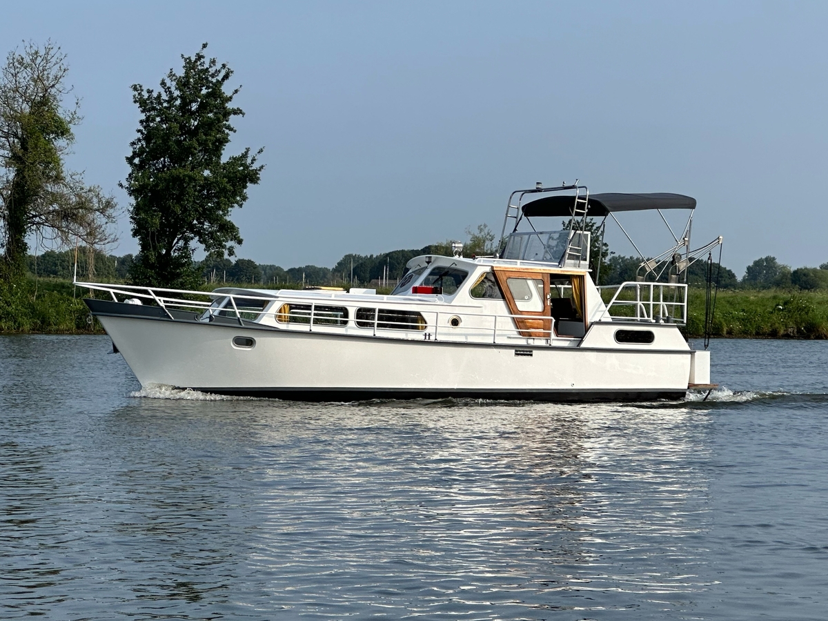 De Ruiter 1020 GSAK 1976 – stalen verdrongen romp