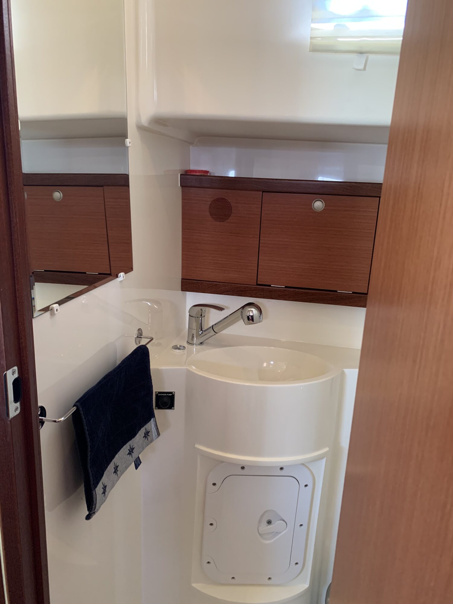 Delphia Escape 1350 (2015) – Drie hutten, boeg- en hekschroef - Foto 23