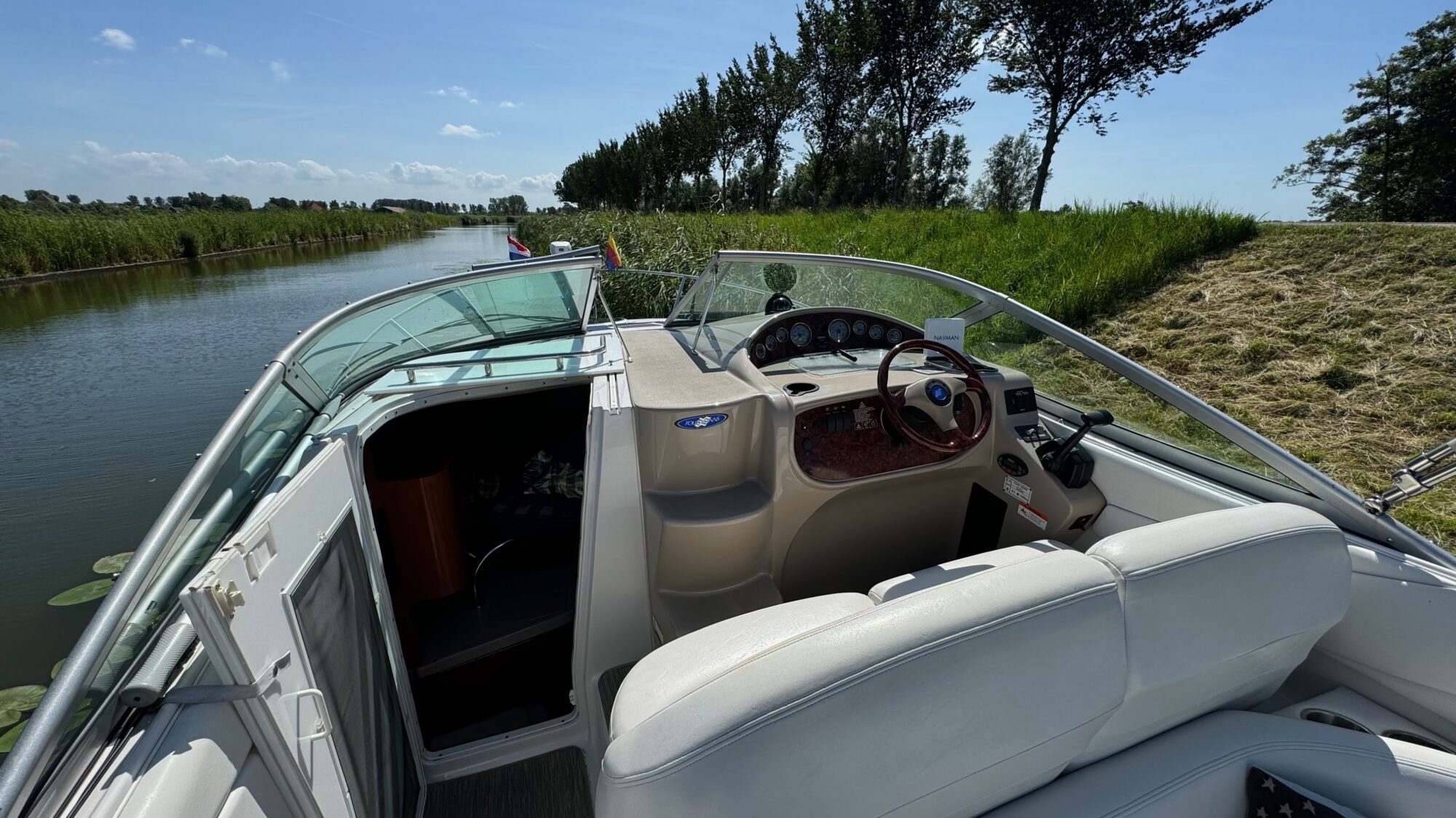 Four Winns 248 Vista 2005 – trailerbaar cruiser met hal-opslag - Foto 13