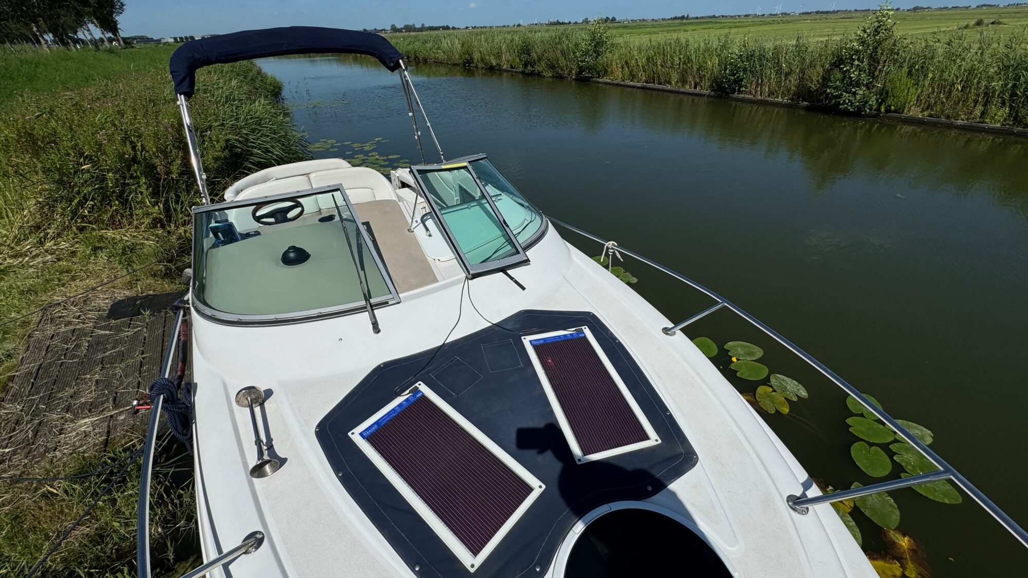 Four Winns 248 Vista 2005 – trailerbaar cruiser met hal-opslag - Foto 20