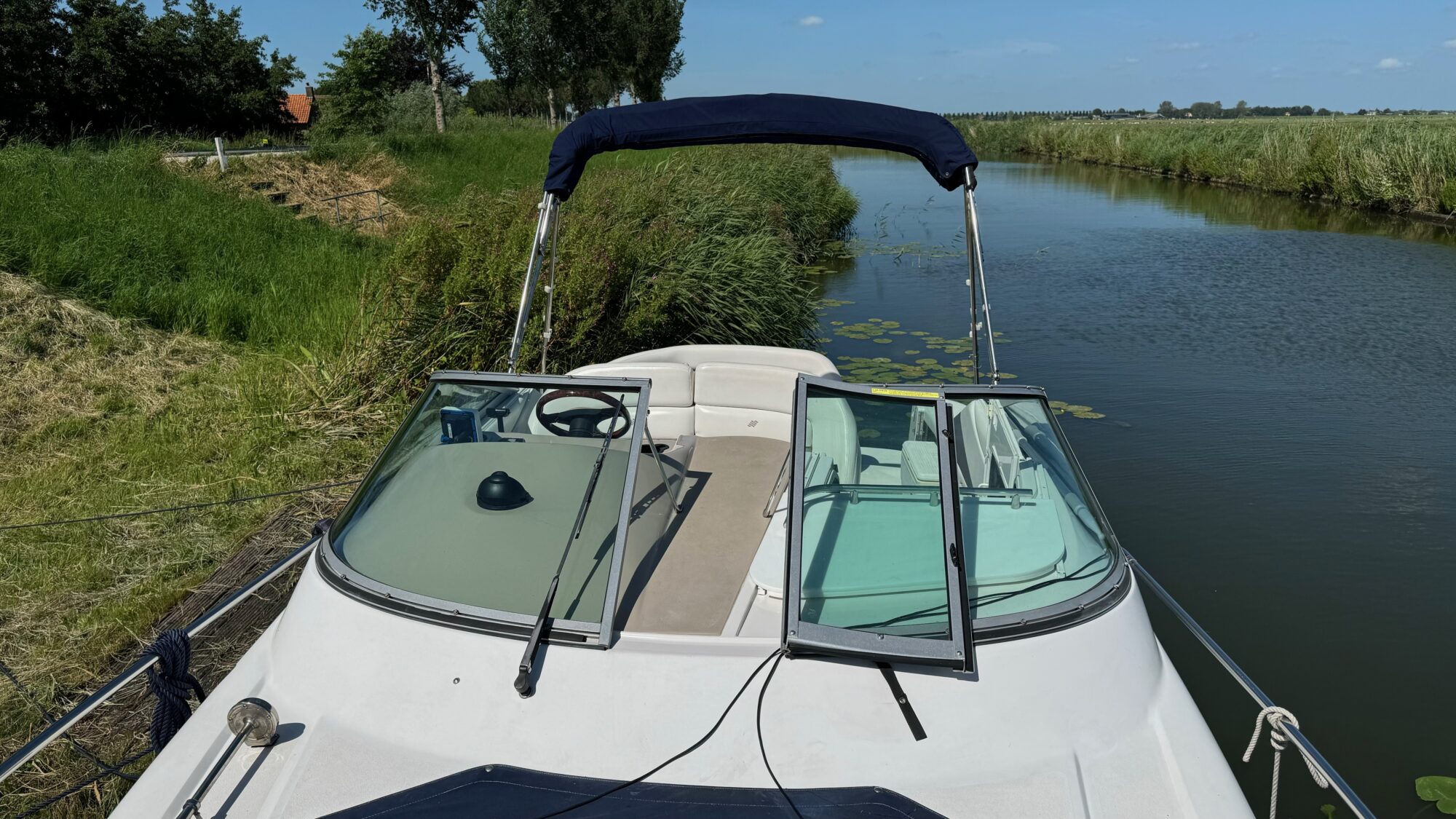 Four Winns 248 Vista 2005 – trailerbaar cruiser met hal-opslag - Foto 21