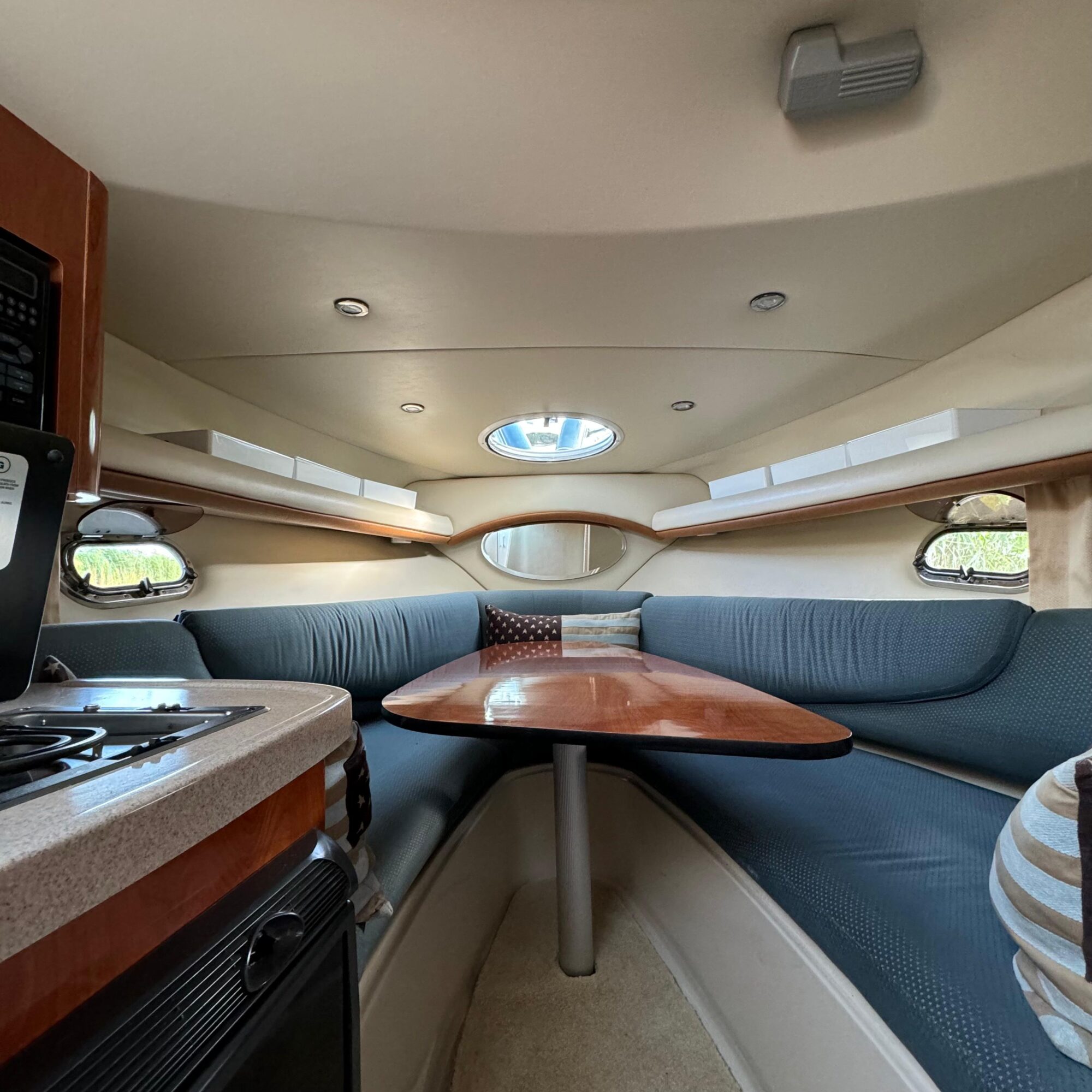Four Winns 248 Vista 2005 – trailerbaar cruiser met hal-opslag - Foto 28