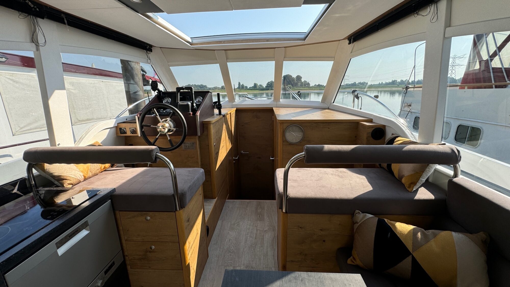Concordia 110 Sedan Paviljoen 2022 – aluminium kuipjacht met elektrisch dak - Foto 9