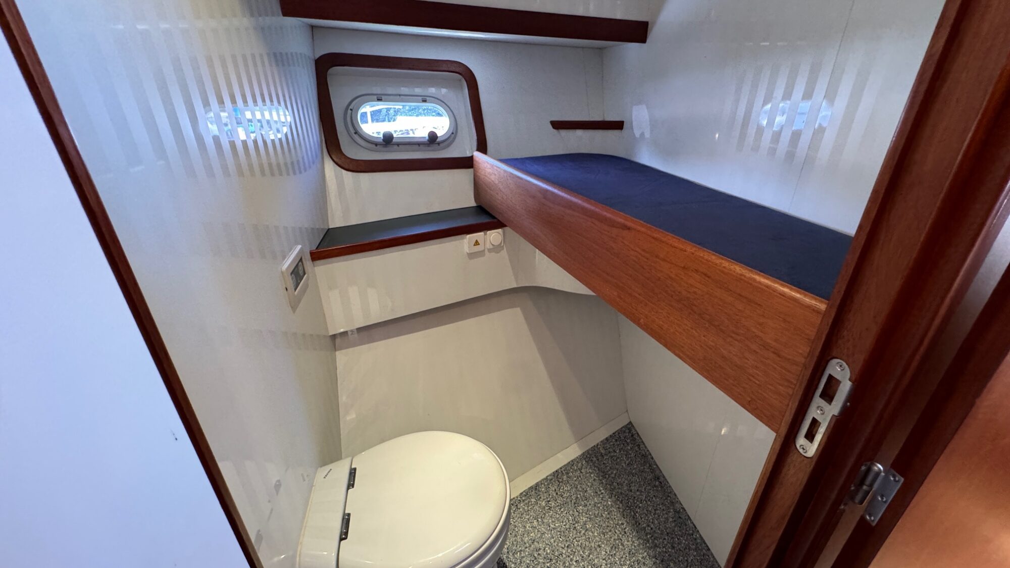 Nowee Caprice 13.00 AK Cabrio 2001 – mahonie interieur & 2 hutten - Foto 24