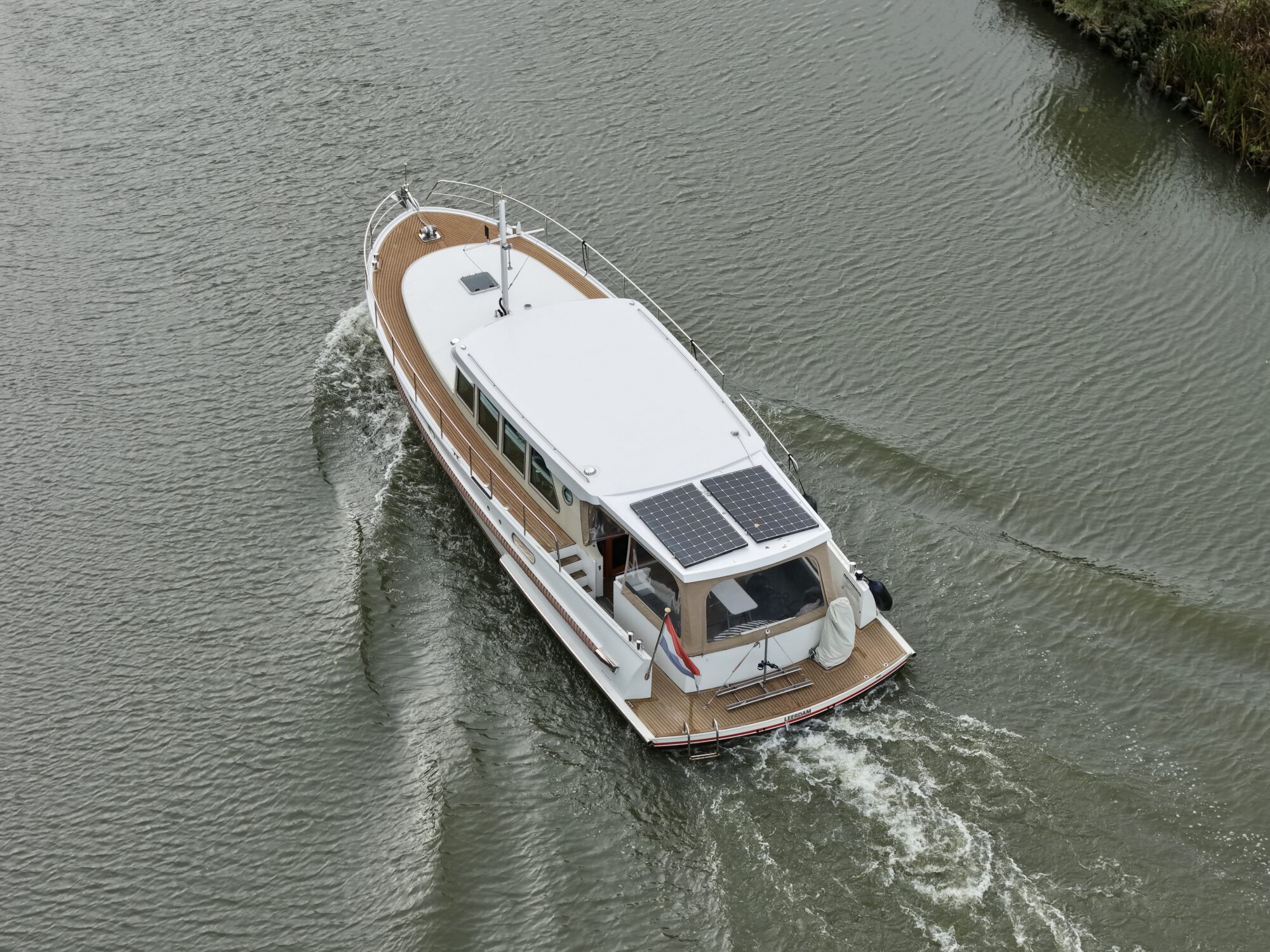 Serious Yachts Gently Low Bridge 45 Sedan - Foto 4