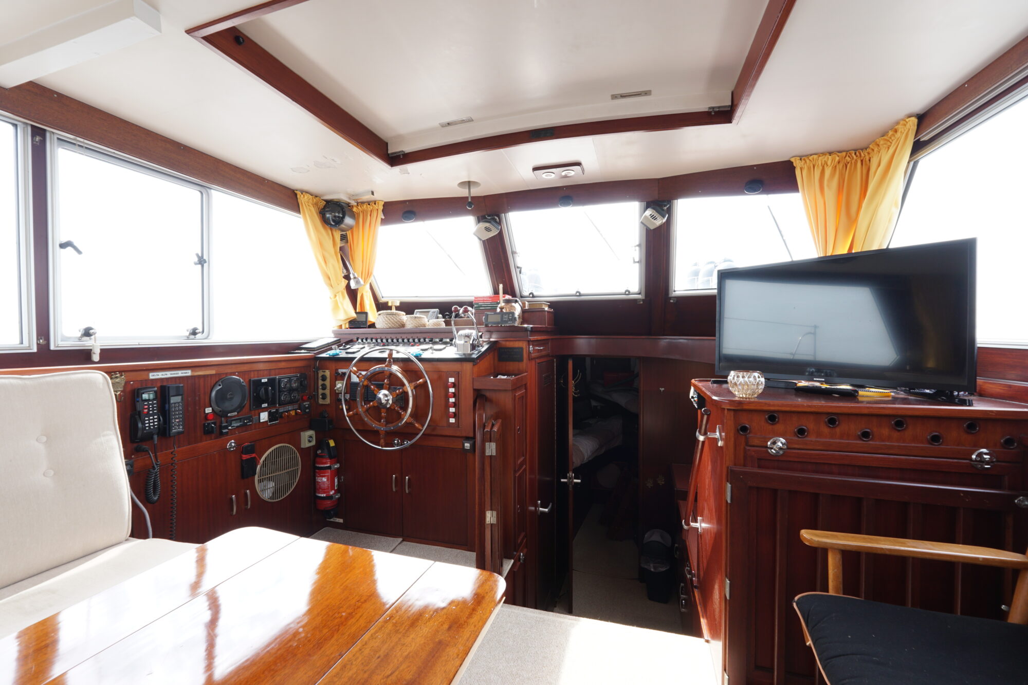 Lowland Rondspant Kruiser 13.00 AK Cabrio 1974 – 2-huts staalsteven - Foto 24