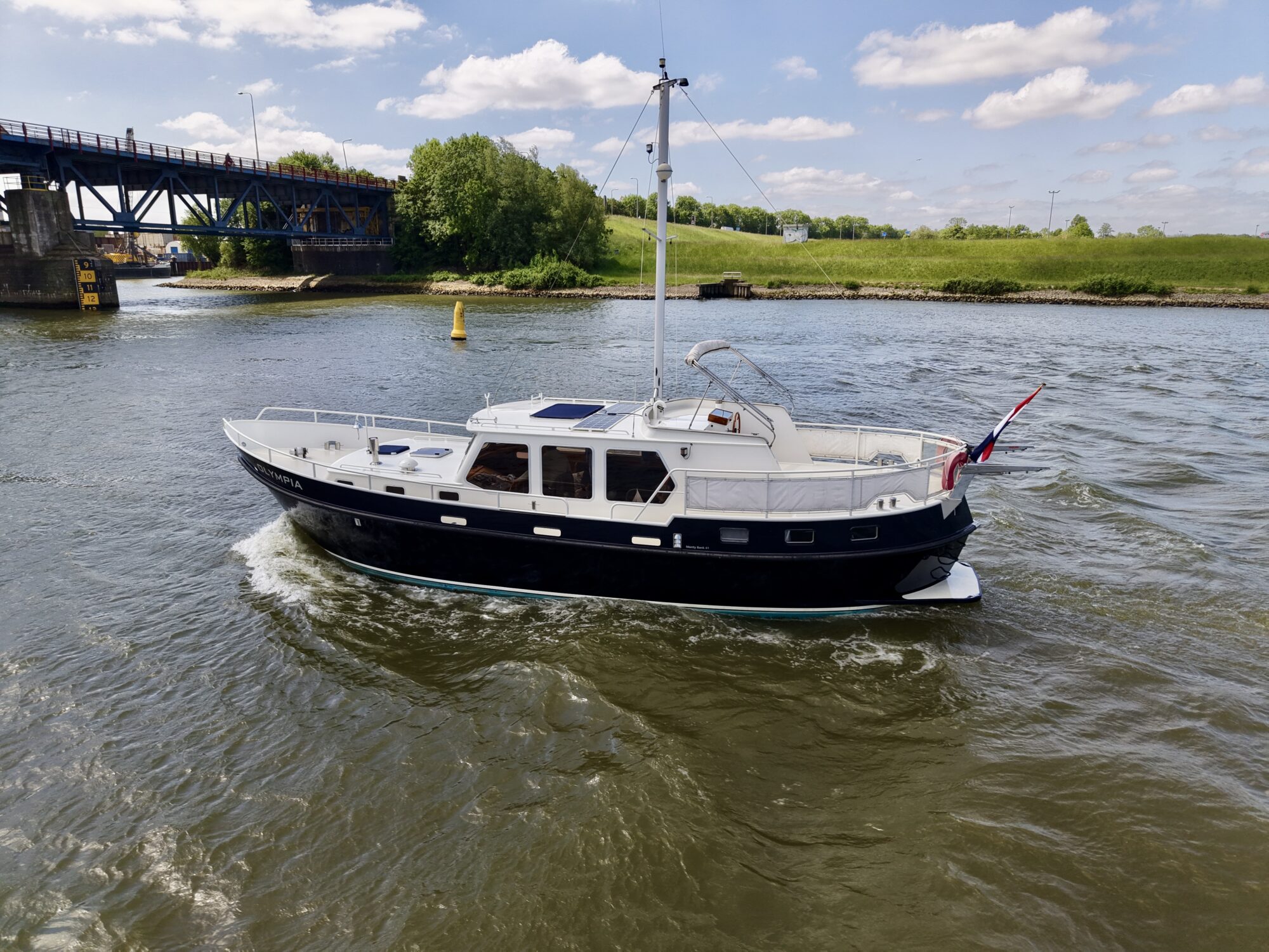 Monty Bank Kotter 41 AK Cabrio 1993 – Stalen kotter met 6 kojen - Foto 29