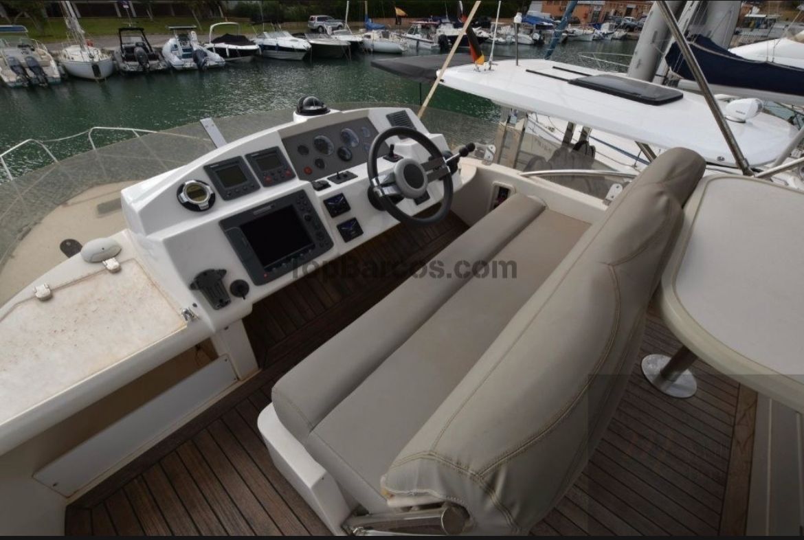 Sealine F34 Flybridge 2009 – dubbele Volvo, 2 hutten - Foto 14