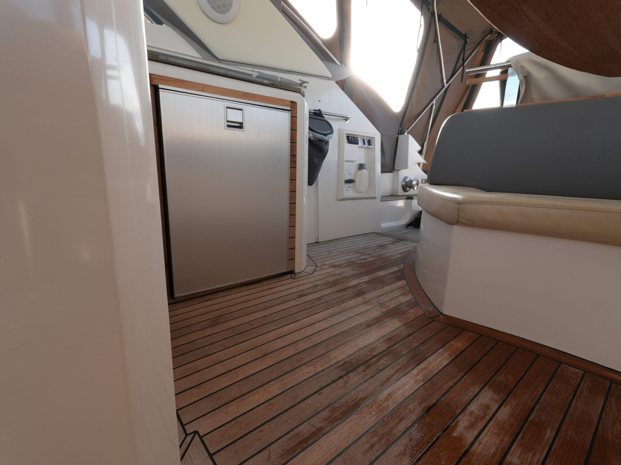 Sessa C46 HT IPS 2009 – IPS-aandrijving en Italiaans design - Foto 12