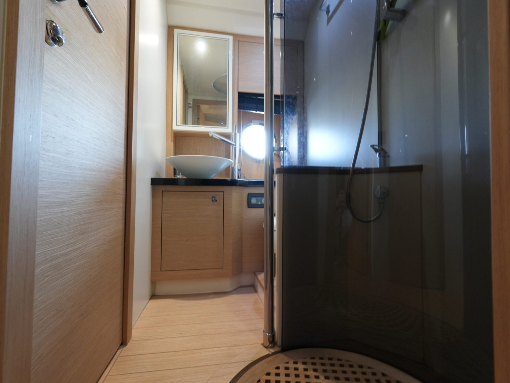 Sessa C46 HT IPS 2009 – IPS-aandrijving en Italiaans design - Foto 24