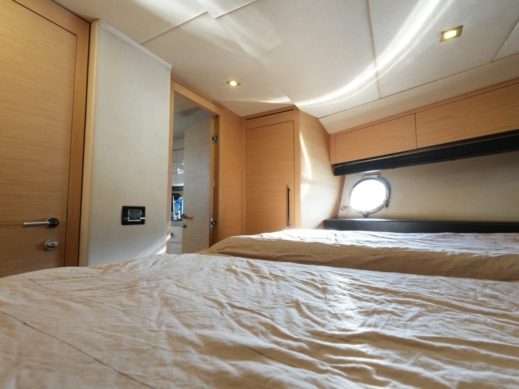 Sessa C46 HT IPS 2009 – IPS-aandrijving en Italiaans design - Foto 30