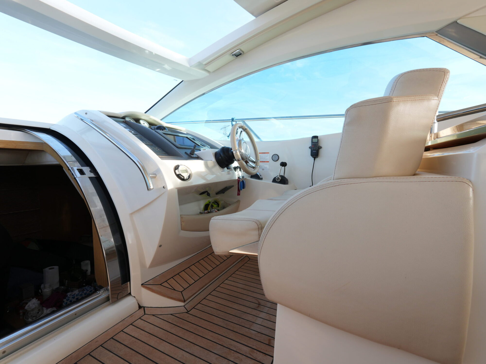 Sessa C46 HT IPS 2009 – IPS-aandrijving en Italiaans design - Foto 9